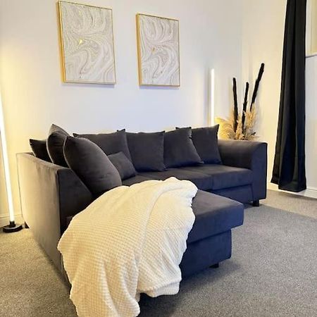 Luxury Cozy 3 Bed Apartment 5Mins From City - Free Parking! 诺丁汉 外观 照片