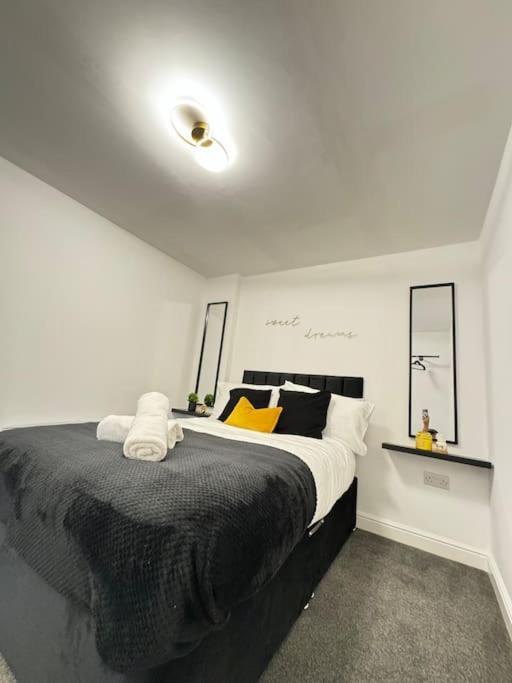 Luxury Cozy 3 Bed Apartment 5Mins From City - Free Parking! 诺丁汉 外观 照片