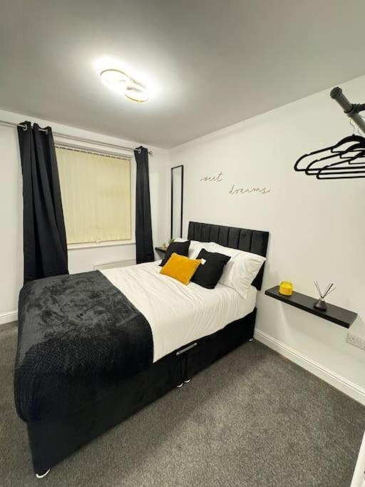 Luxury Cozy 3 Bed Apartment 5Mins From City - Free Parking! 诺丁汉 外观 照片