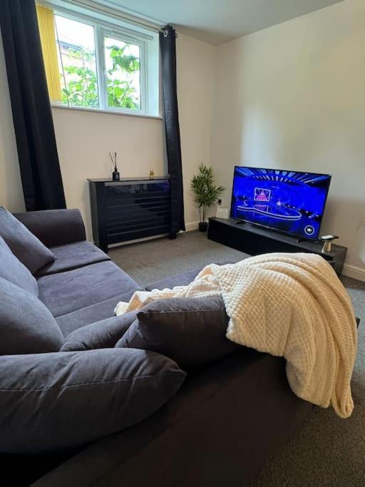 Luxury Cozy 3 Bed Apartment 5Mins From City - Free Parking! 诺丁汉 外观 照片