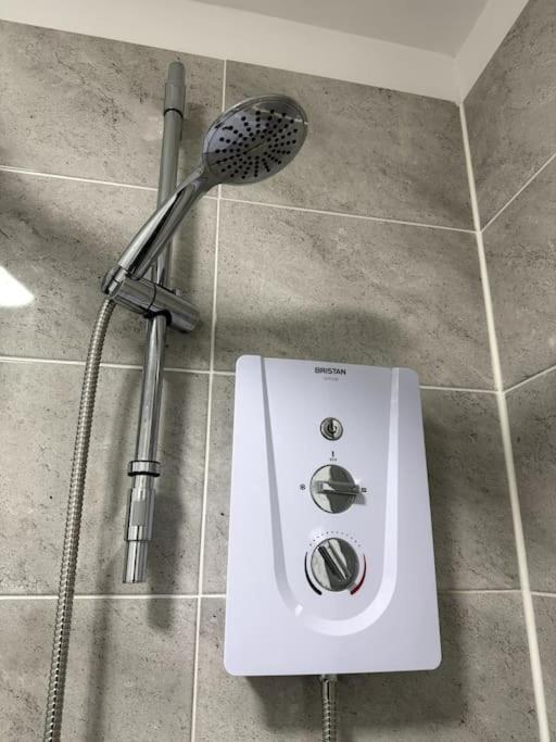 Luxury Cozy 3 Bed Apartment 5Mins From City - Free Parking! 诺丁汉 外观 照片
